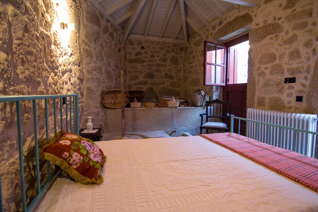 Casas Dos Avos Guest House Vale de Cambra Cameră foto