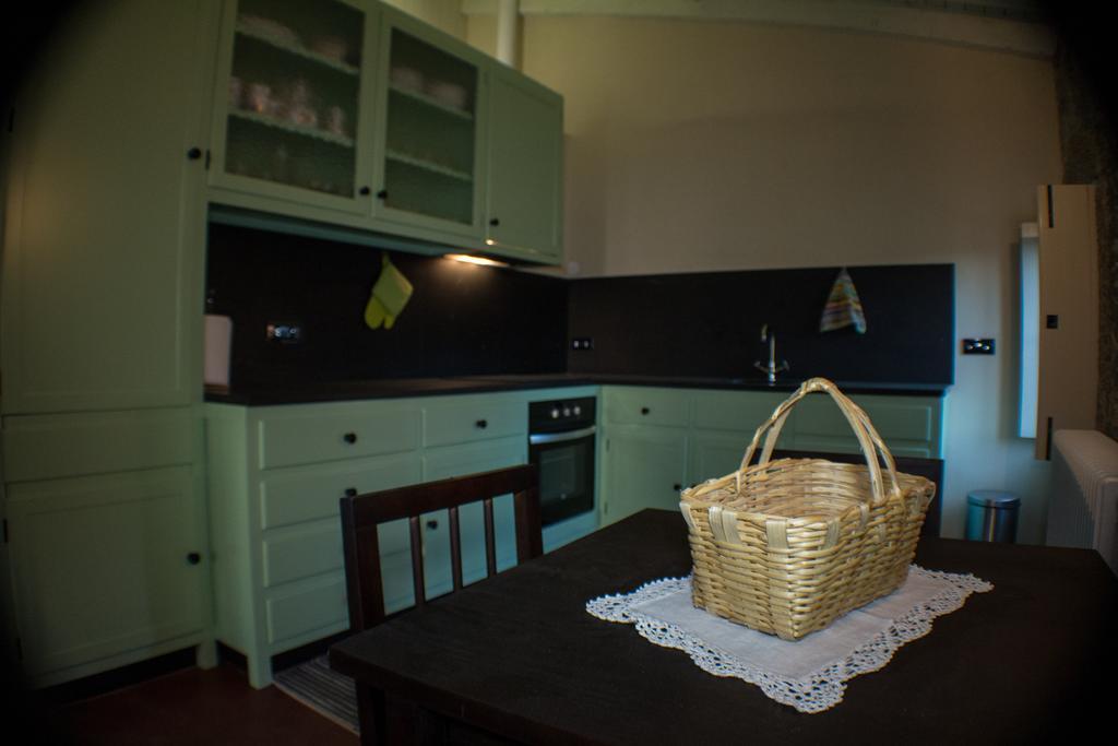 Casas Dos Avos Guest House Vale de Cambra Cameră foto