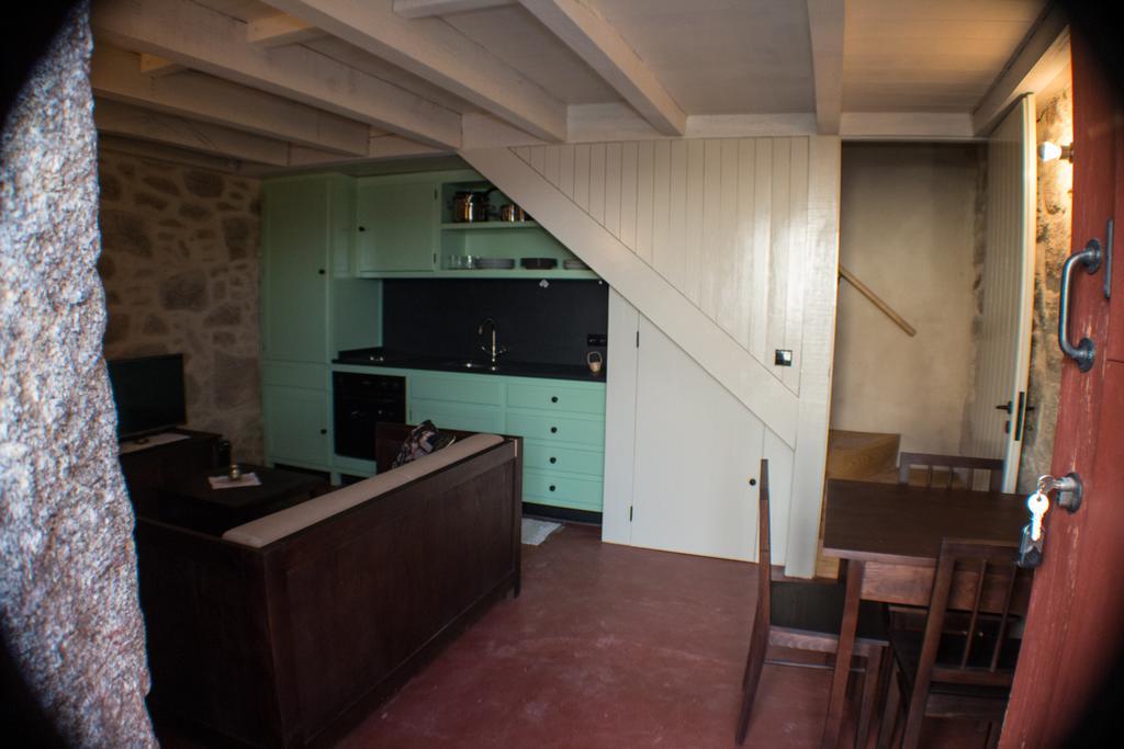 Casas Dos Avos Guest House Vale de Cambra Cameră foto