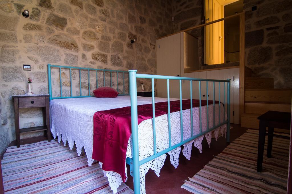 Casas Dos Avos Guest House Vale de Cambra Cameră foto