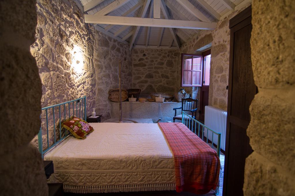 Casas Dos Avos Guest House Vale de Cambra Cameră foto